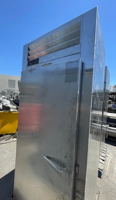 130-0176 Traulsen RPP132L-FHS Roll-In Proofing Cabinet
