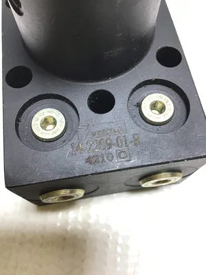 Vektek 14-2209-01-R Hydraulic Bottom Flange Swing Clamp Double Acting