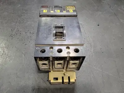 USED SQUARE D Q232150
