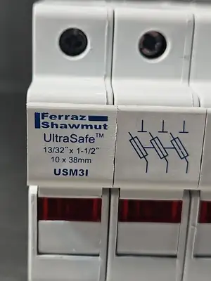 Ferraz Shawmut USM3I 3 Pole Fuse Holder 600V 30A loc4D34