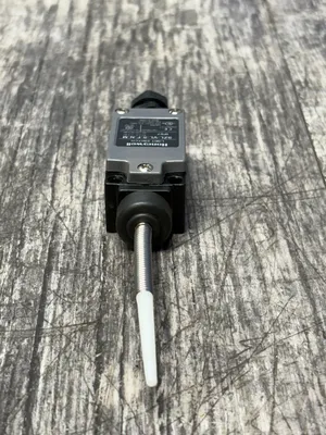 HONEYWELL SZL-VL-S-F-N-M Limit & Snap Action Switches | ESS Industrial Equipment Sales (7)