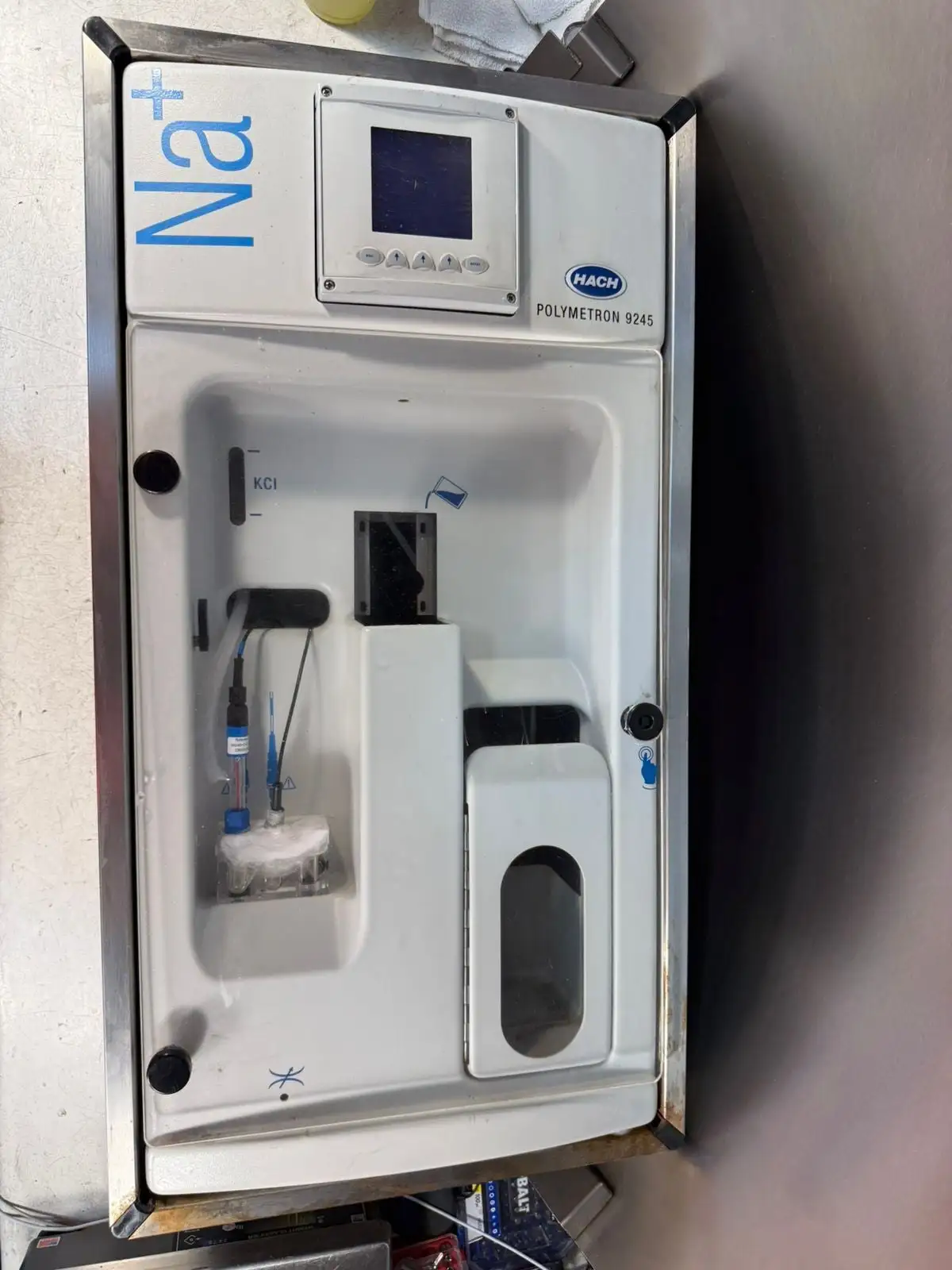 Hach Polymetron 9245 (Z_09245=A=0101) 100-240V 50-60Hz 80Va (12.6.6)