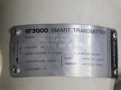 USED ROSEMOUNT ANALYTICAL YSTR126-X10-2/HXF/B-MB,F1C3-7138