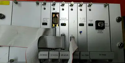 SIEMENS P 6SE-4706 SIMOVERT DRIVE W/ ADAPTER CARD 380/415V 8A 50/60HZ 1K
