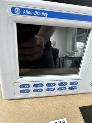 USED Allen-Bradley 2711P-K6M20A8