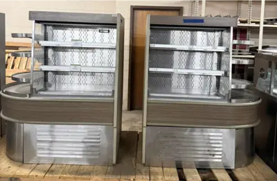 2-0018 Structural Concepts Oasis Self Contained Display End Cap Cooler