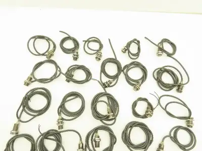 Omron E2E-X7D1-N Proximity Sensor Lot of 25