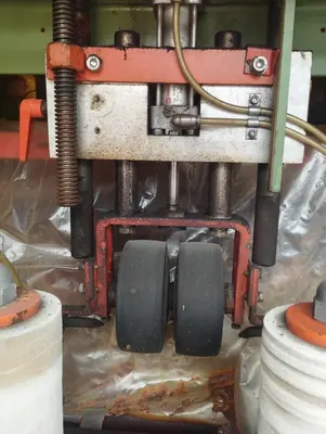 USED 2000 FISCHER SFV 800 N