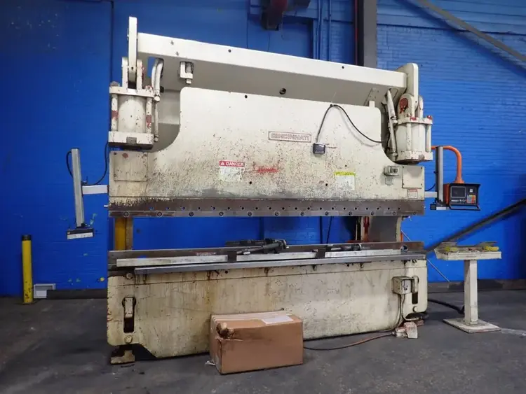 Used CINCINNATI INCORPORATED 230 CBX10 Press Brakes Ohio US | HGR 24 #728311