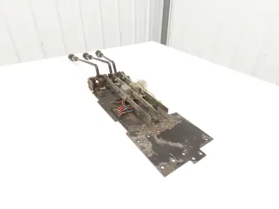 Yale Forklift Three Lever Control With Lift Tilt Shift Off ERC100HHN48TV096