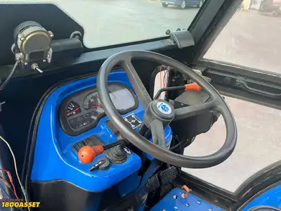 USED 2002 NEW HOLLAND TC40 TRACTOR
