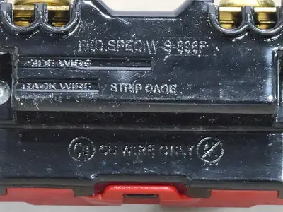 NEW HUBBELL 1221W
