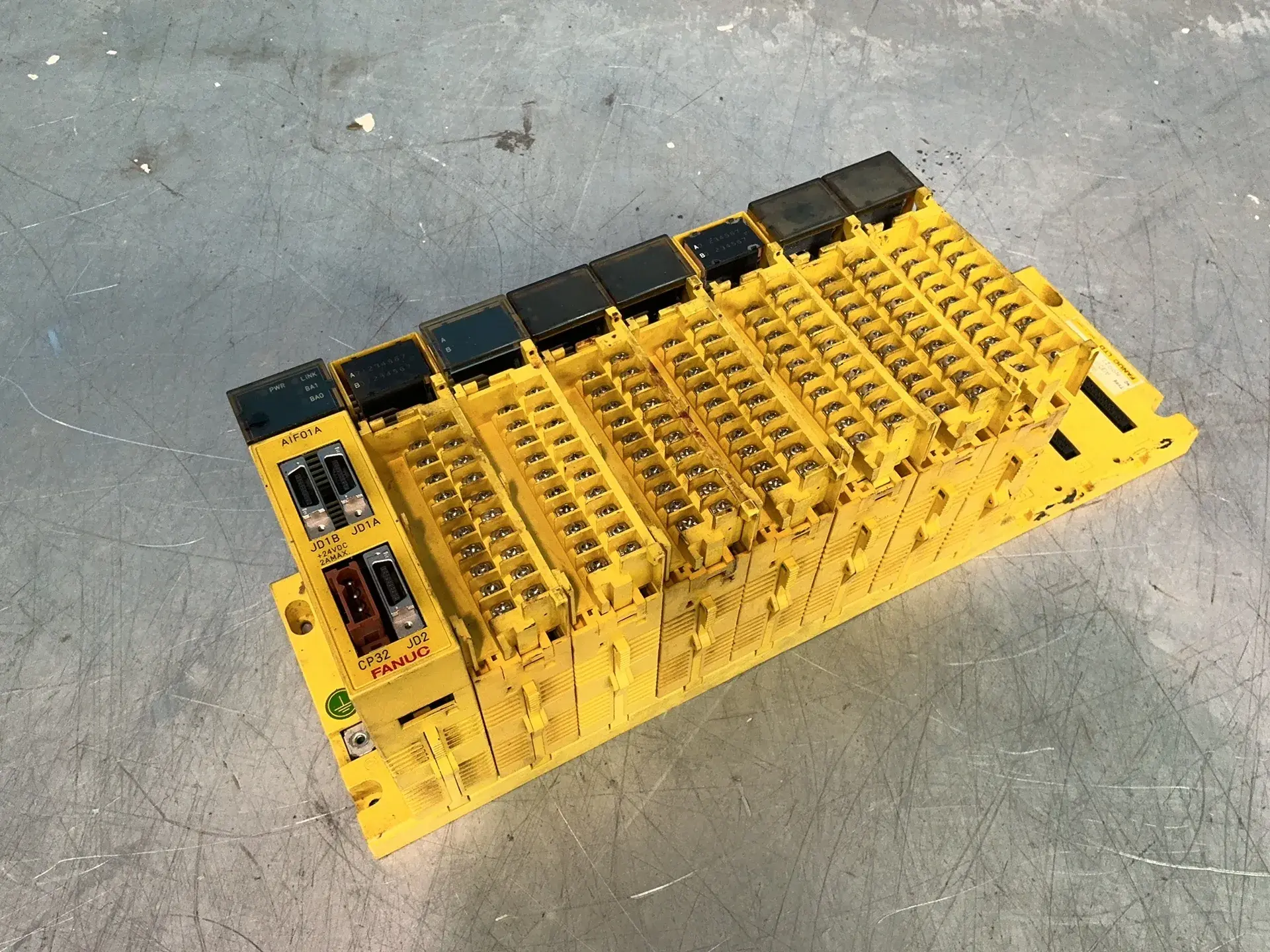 Used 1995 FANUC A03B0807C001 PLC Chassis Ohio US | HGR 24 #1345459
