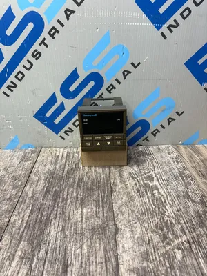 HONEYWELL DC200H-0-000-1F0000-0 Electrical/PLC/Automation | ESS Industrial Equipment Sales (1)