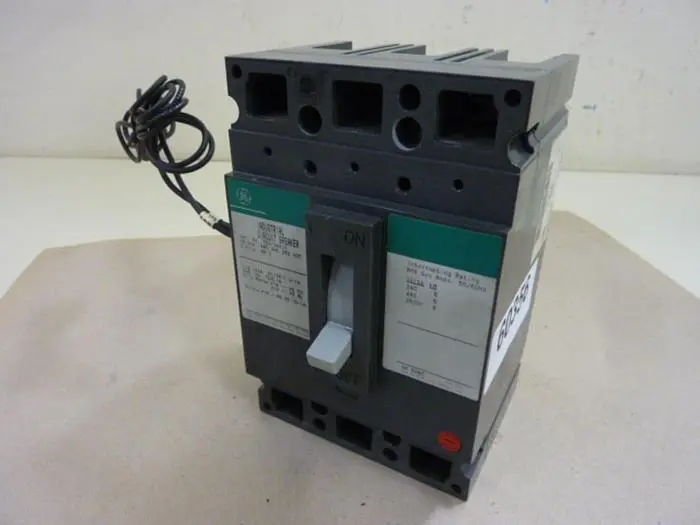 Used GENERAL ELECTRIC TED134010 Circuit Breakers Michigan US | Ideal Machinery #699683