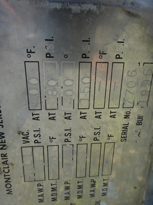 980 Gallon 304 Stainless 80 PSI Jacketed Vertical Tank