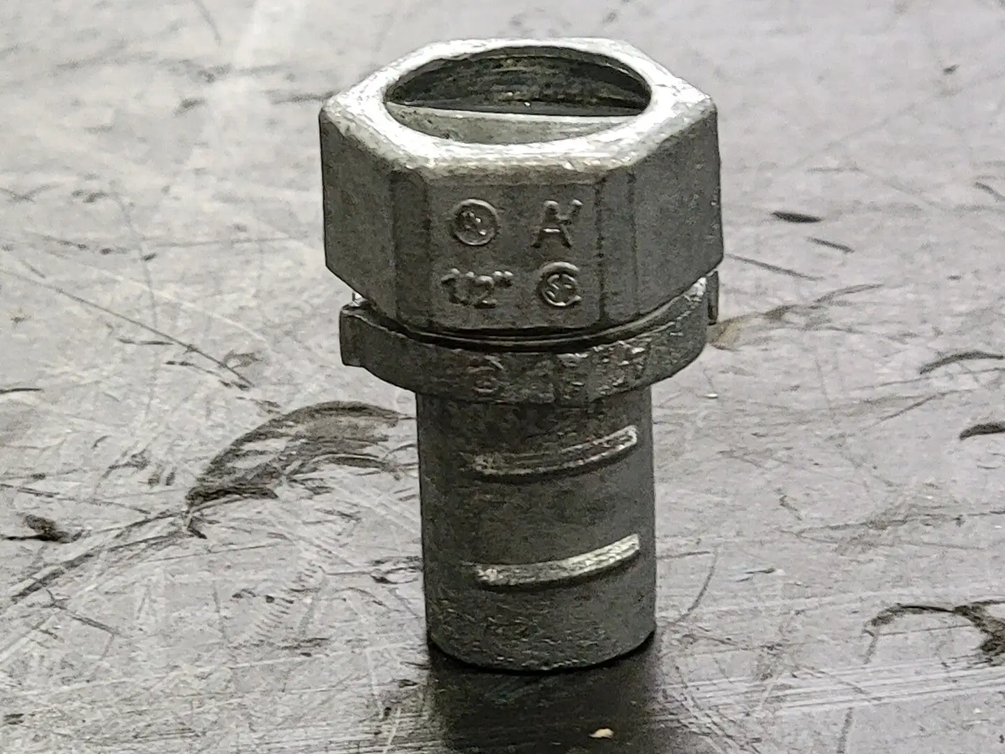 USED BRIDGEPORT 581-DC