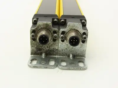 Schmersal SLC440COM-ER-0890-14 Safety Light Curtain Transmitter & Receiver Set