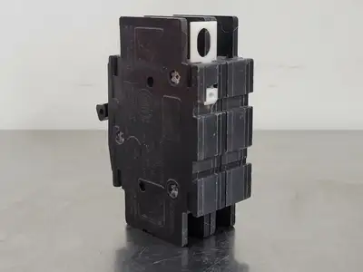 USED SQUARE D QOU215