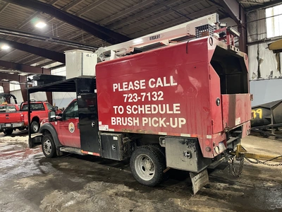 USED 2011 FORD F-550
