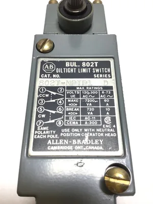 ALLEN BRADLEY 802T-NPTP1 D Oil Tight Limit Switch Series D