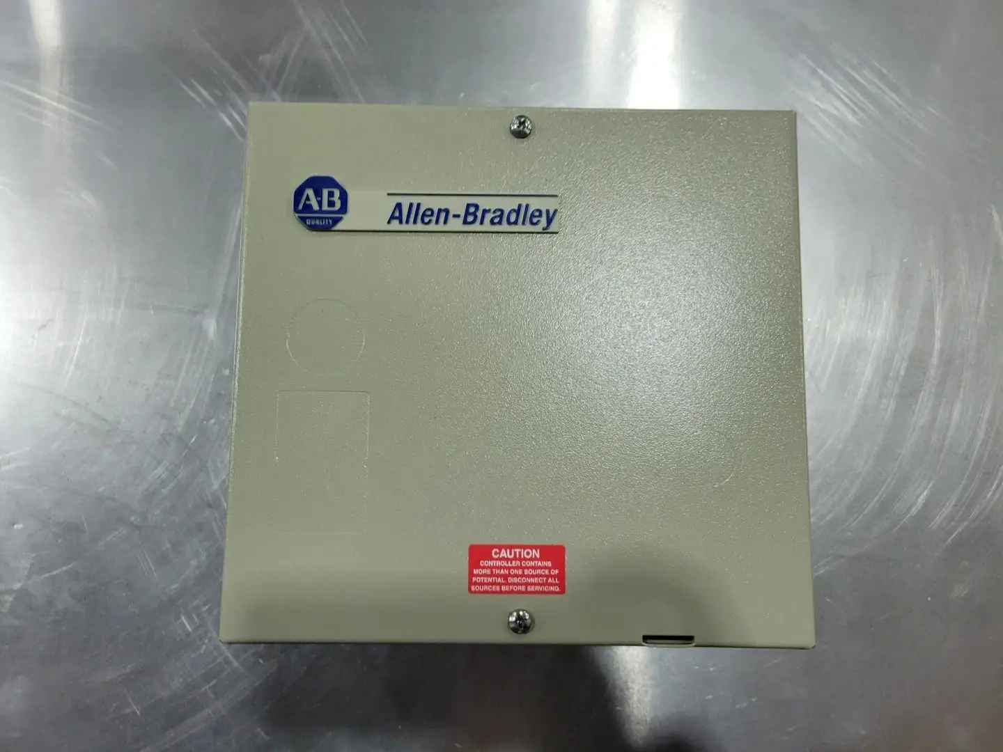 USED ALLEN-BRADLEY 100L-C20N*4