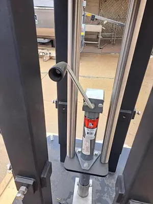 Capper, Inline, Chuck Screw Capper, Automatic, Cap Feeder #C745456