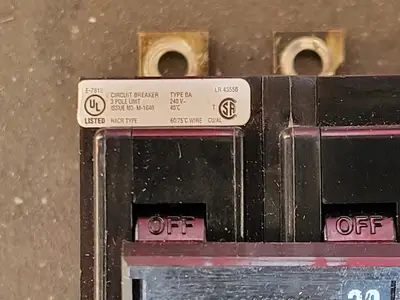 Used CUTLER-HAMMER BAB3030H Switchgears British Columbia CA | Lenmark #242556