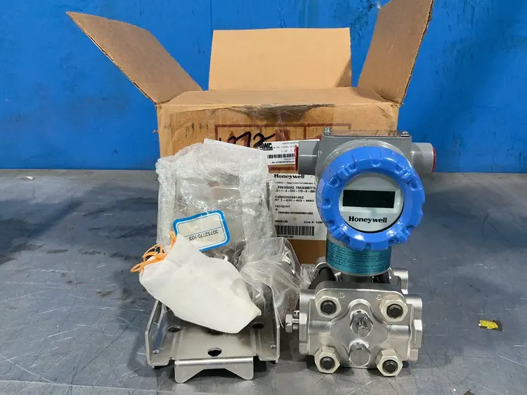 Used HONEYWELL STD810E1HN6AS1ACHC11SA20A6000000 Pressure Transmitters Ohio US | HGR 24 #1414083