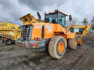 Used 2015 DOOSAN DL220-3 Wheel Loaders | Abele Tractor #1342917