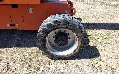 USED 2016 JLG 800S