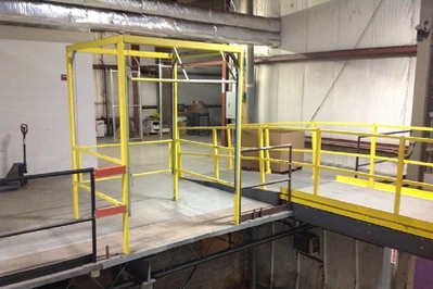 Used _UNKNOWN_ _UNKNOWN_ Guard Rails Rhode Island US | American Surplus #1268191