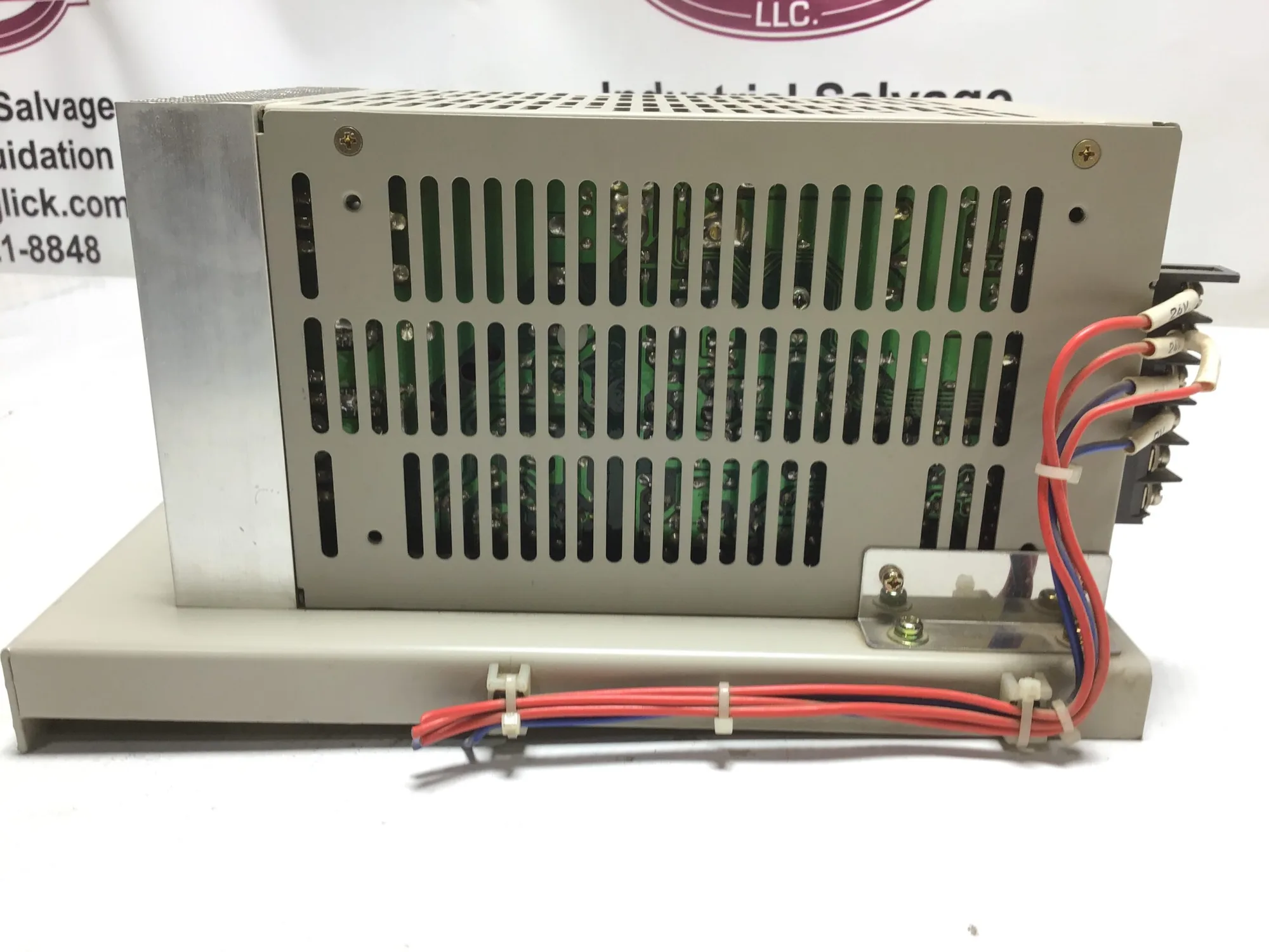 Omron S82F-2424P 24DCV Power Supply 100-120V 200-240VAC
