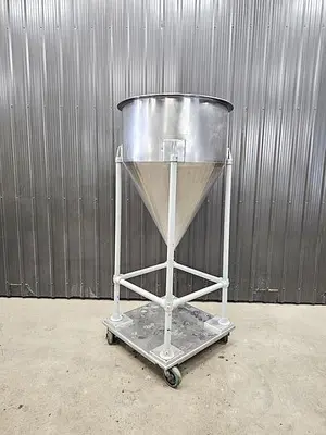 Used 125 Gallon Tank, 304 Stainless Steel