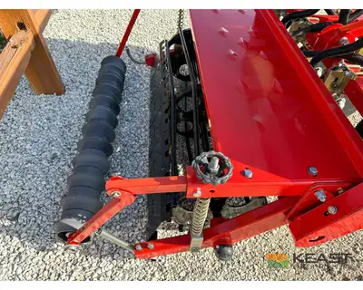 Used TAR RIVER _UNKNOWN_ Food Plot Seeders Iowa US | Keast Enterprises #1360509
