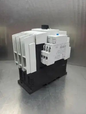 USED Siemens 3RV1042-4KB10 Motor Starter Circuit Breaker w/3RV1901-1A Module.