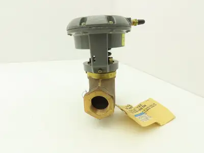 Johnson Controls Brass Valve 1" NPT  9-13PSIG w/V-3000-1 Diaphragm Actuator