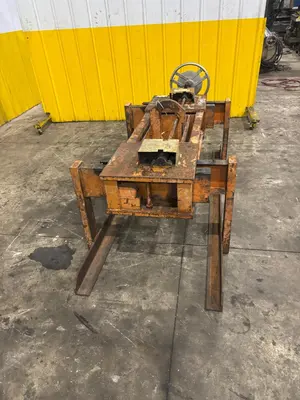 USED BUSHMAN 5500