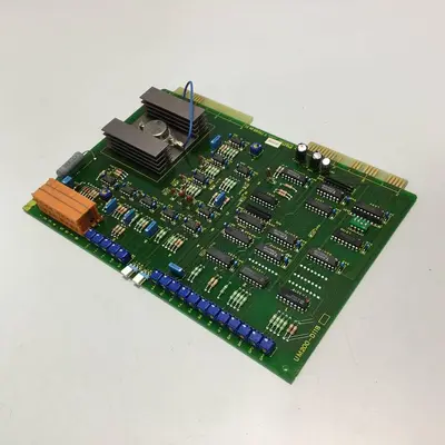 USED FUJI ELECTRIC F770 60 24 3C F77060243C UM200-DIIB
