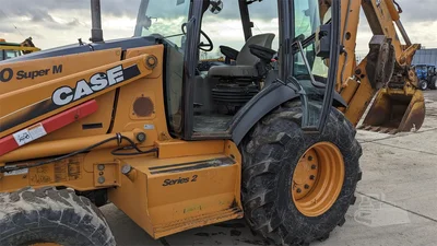 USED 2005 CASE 590SM