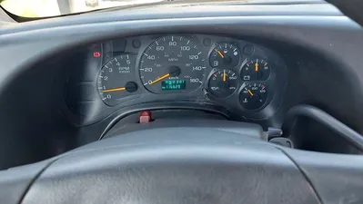 2005 GMC C7500 Dump Trucks | Platinum Group (48)
