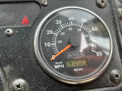 USED 2011 AUTOCAR XPEDITOR