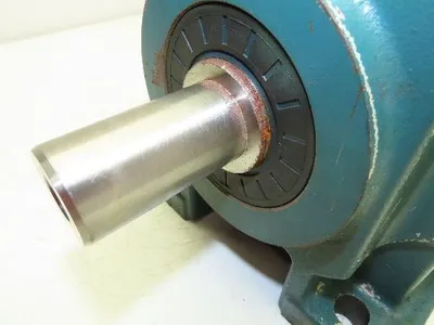 Baldor Quantis HB482CN140TC Inline Helical Reducer 4.28 Gearbox 410rpm 5Hp 140TC