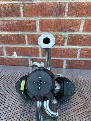 USED 3 ITT PURE FLO ADVANTAGE 4 - WAY DIAPHRAGM VALVE W/ 1" SANITARY FITTING