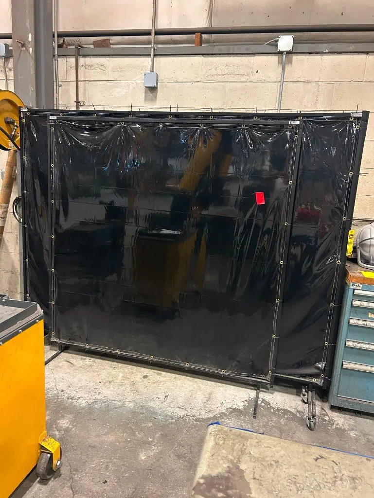 Used _UNKNOWN_ _UNKNOWN_ Welding Safety & Protection Virginia US | Myron Bowling Auctioneers Inc #1553542