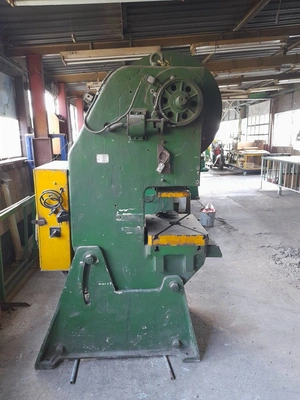 VAPTZAROV Eccentric Press, in good working condition