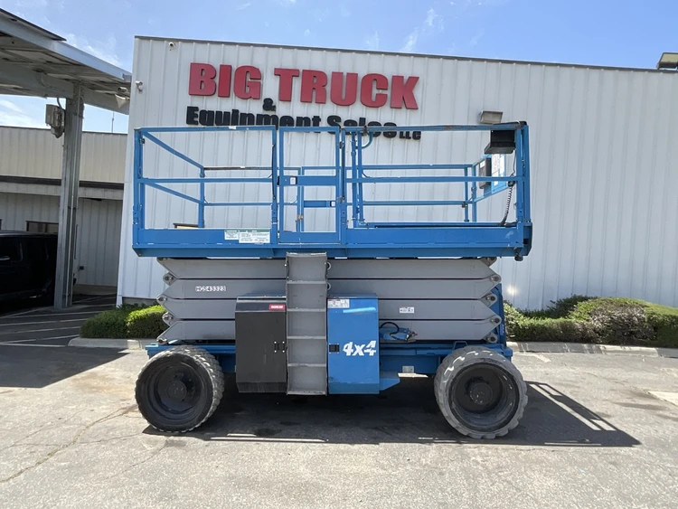Used 2013 GENIE GS4390 Scissor Lifters California US | Big Truck & Equipment #1412244