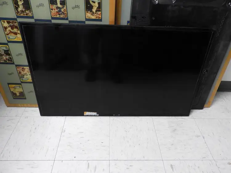 Used Samsung Used Samsung LH46MECPLGA/ZA 46" Digital Commercial Signage Display Commercial Audio/Visual Equipment Illinois US | Falcon Restaurant Supply #1375838