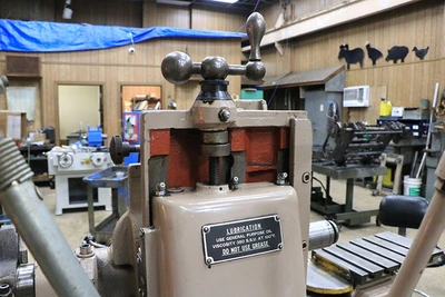 USED 1990 O.K. Tool R6, NEW 1990, WITH WORKHEAD,