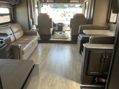 Used 2017 THOR MOTOR 31Z Campers, Caravans, Motorhomes Michigan US | Miedema Asset Management Group #1322363